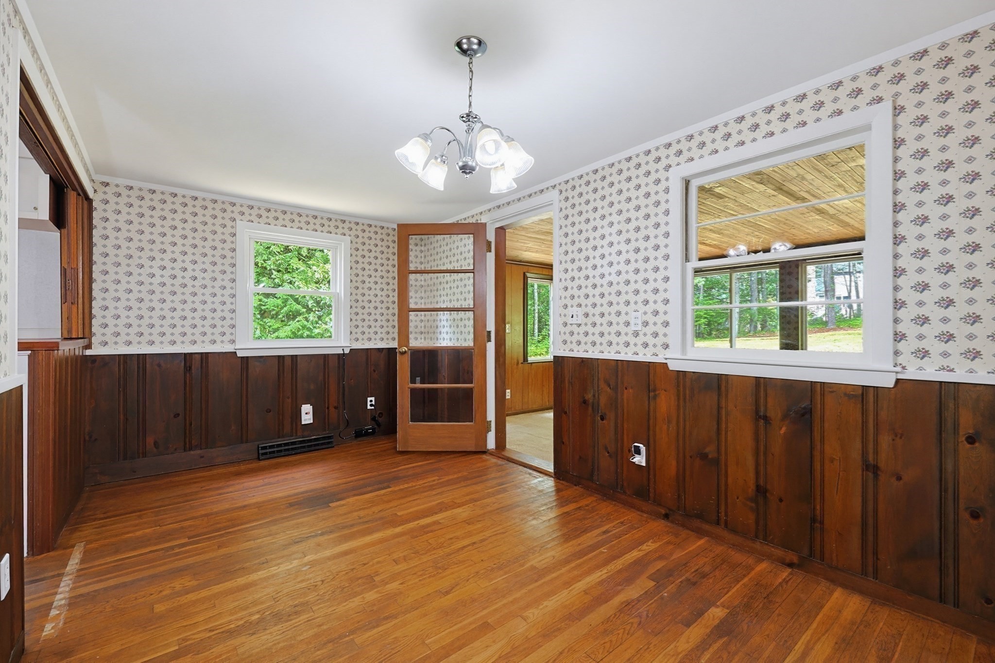 214 School Street Property Photo 8