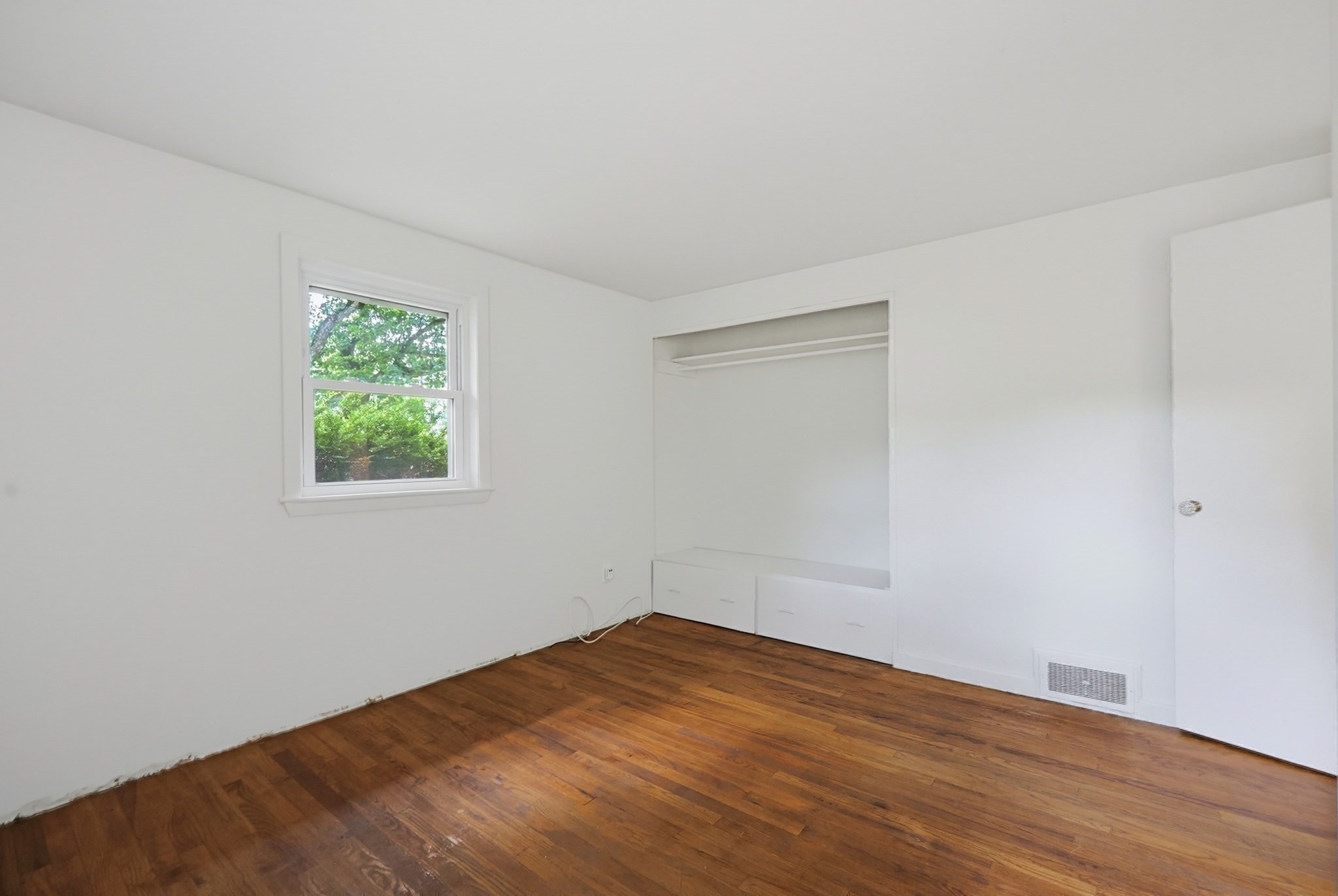 214 School Street Property Photo 17