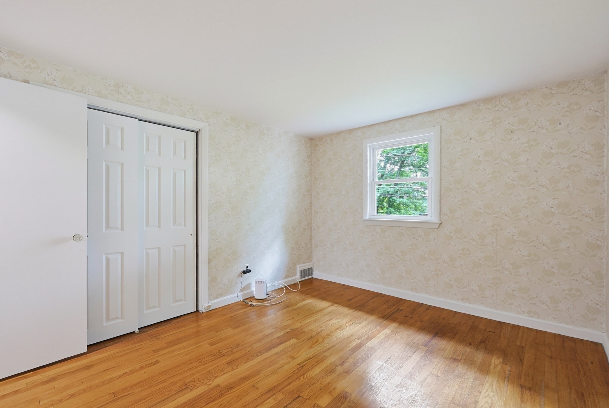 214 School Street Property Photo 23