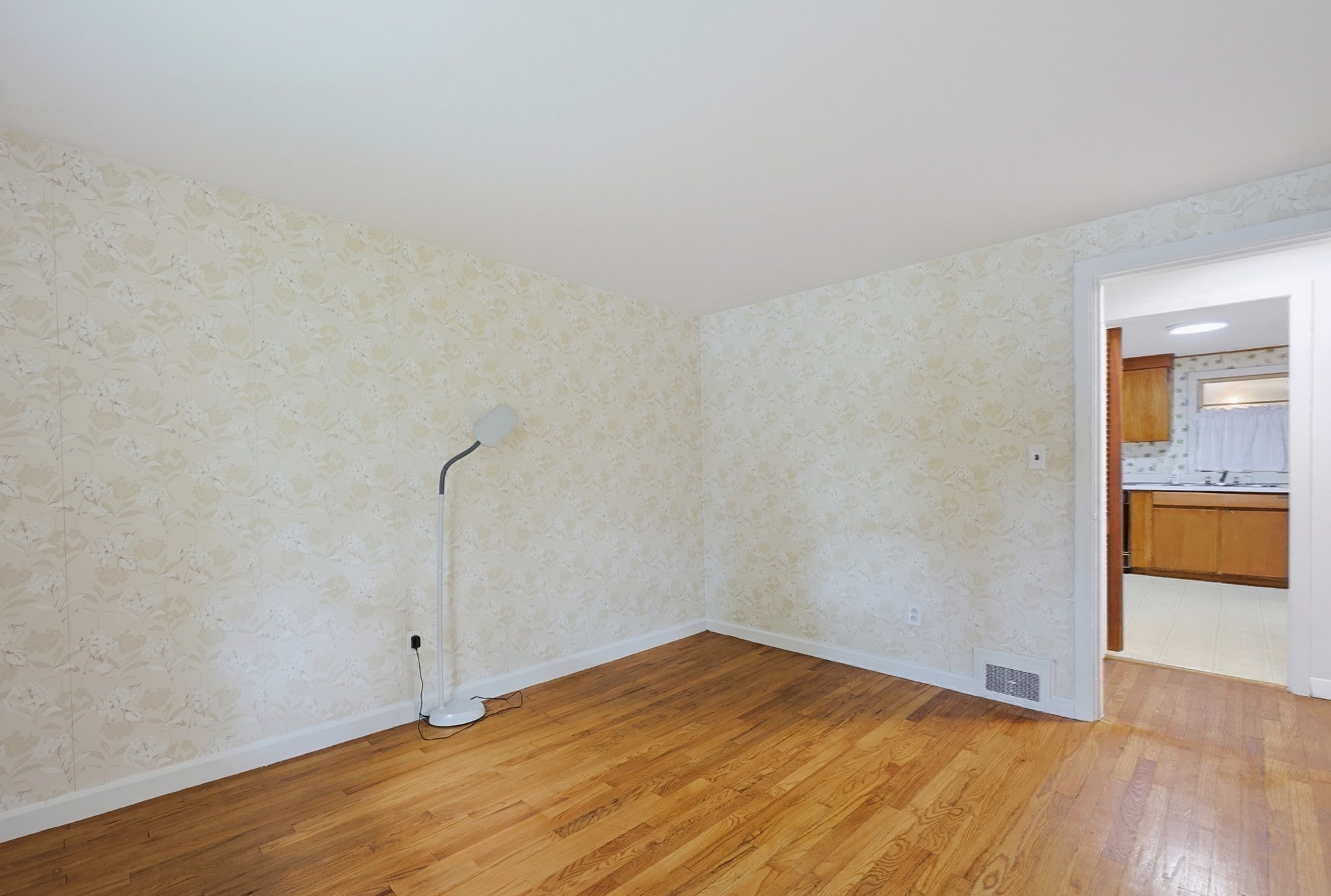 214 School Street Property Photo 24