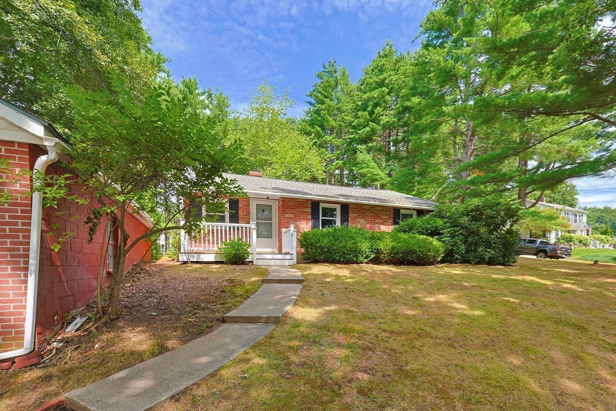 214 School Street Property Photo 33