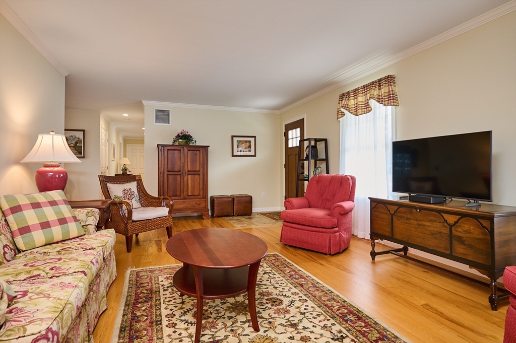 420 Hadley Rd Property Photo 4