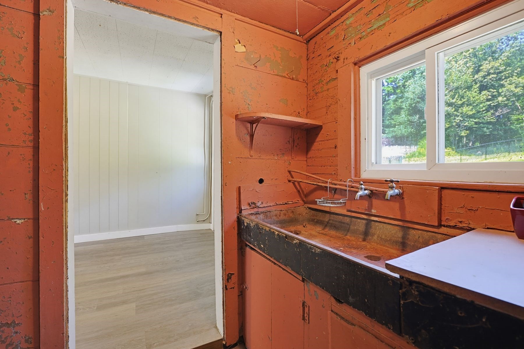 525 Clark St Property Photo 29