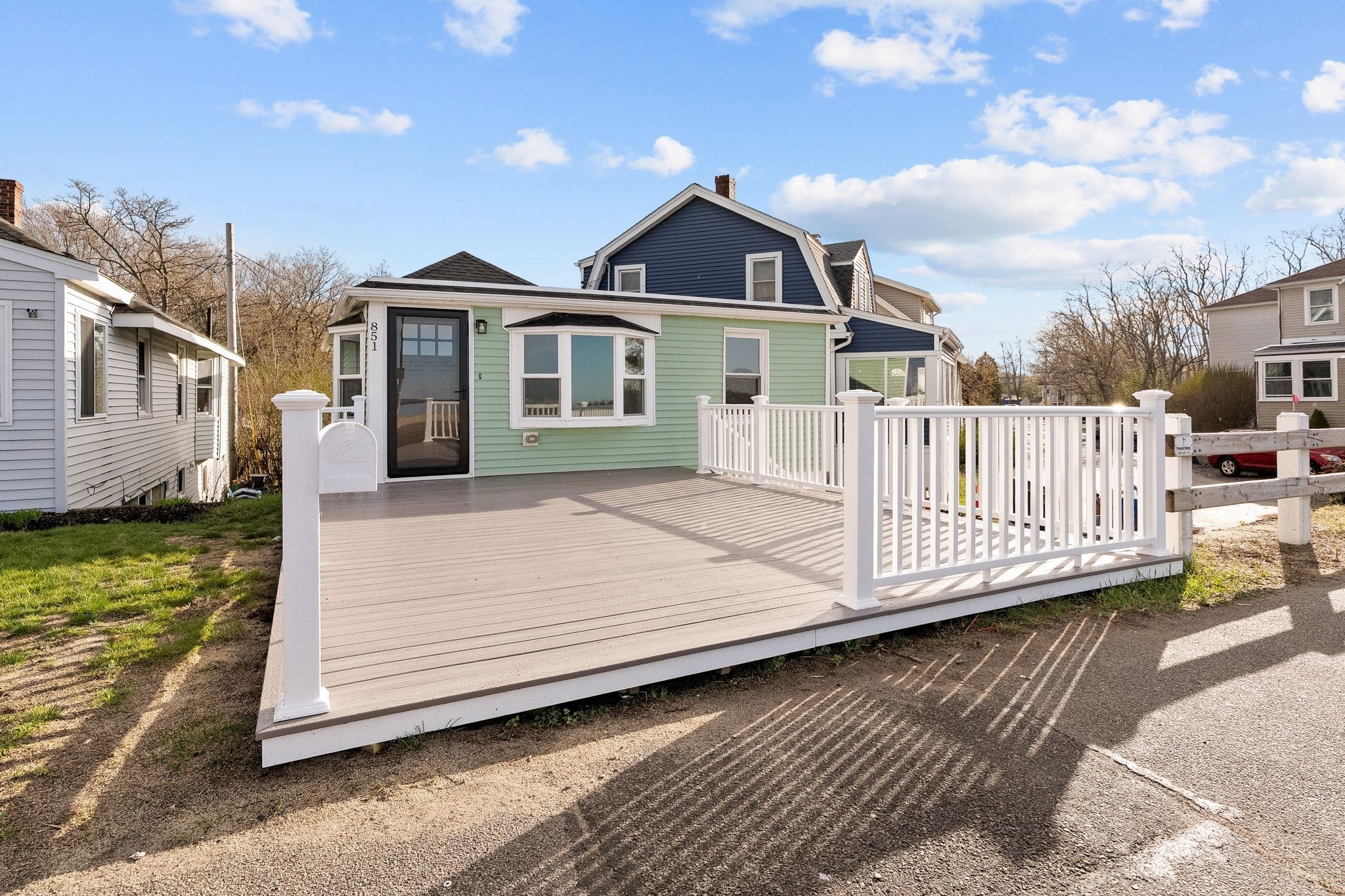 851 Quincy Shore Dr Property Photo 2