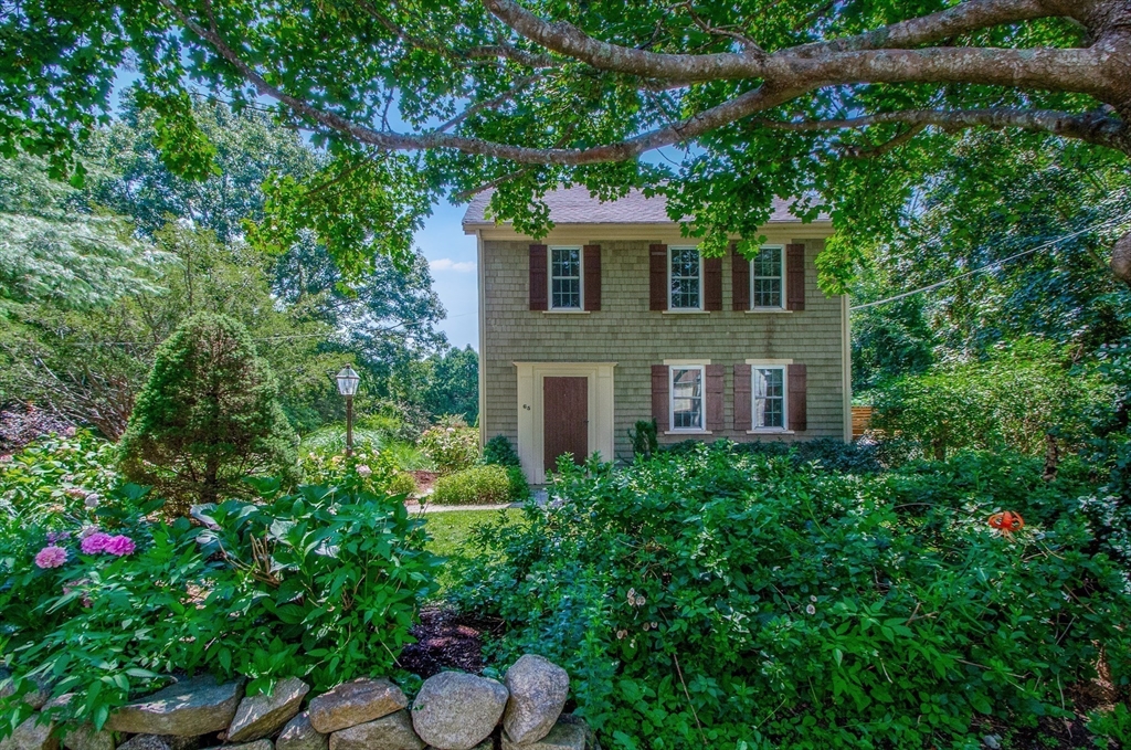 65 Acushnet Rd Property Photo 3