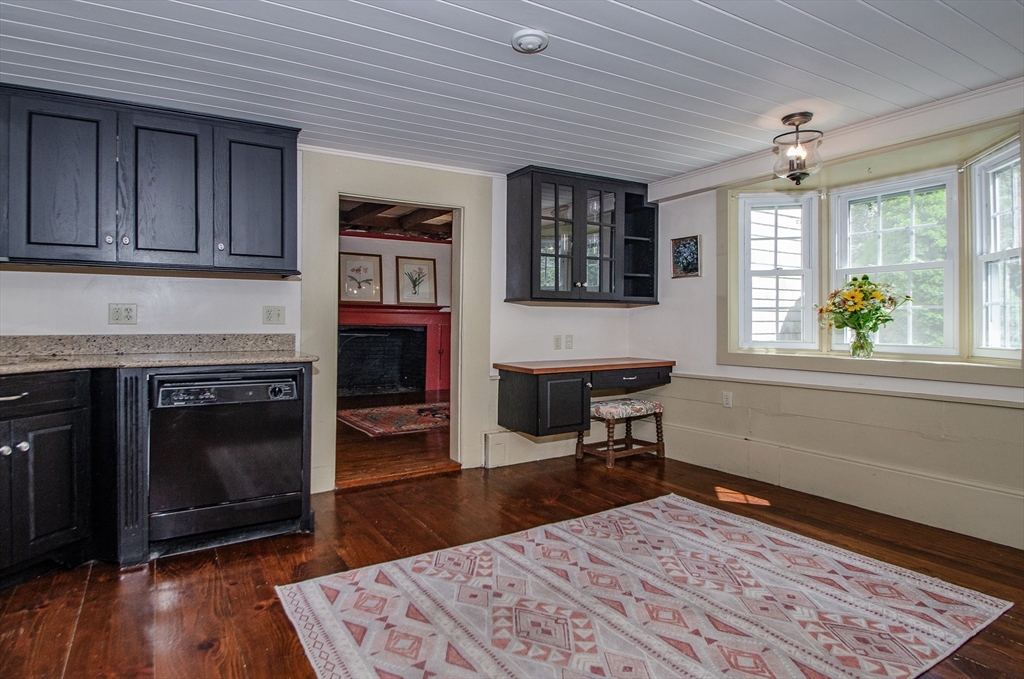 65 Acushnet Rd Property Photo 11