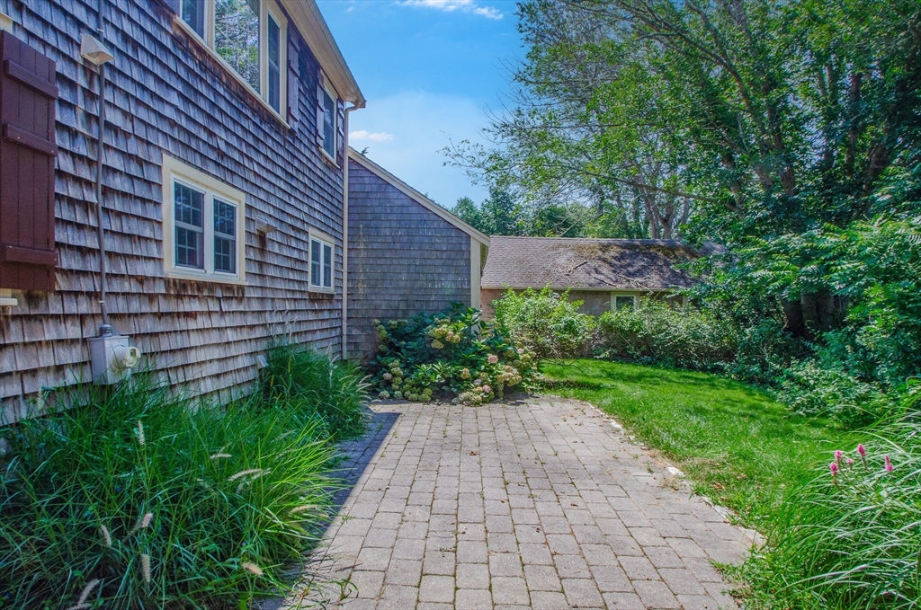 65 Acushnet Rd Property Photo 25