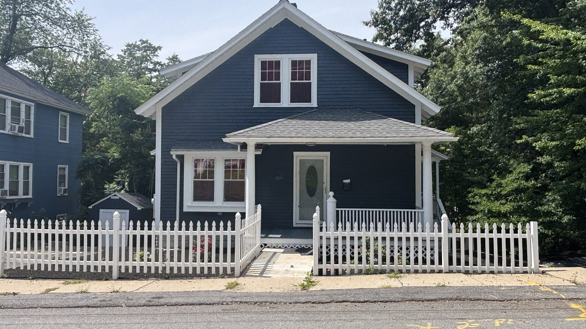 218 Marshall St Property Photo 1