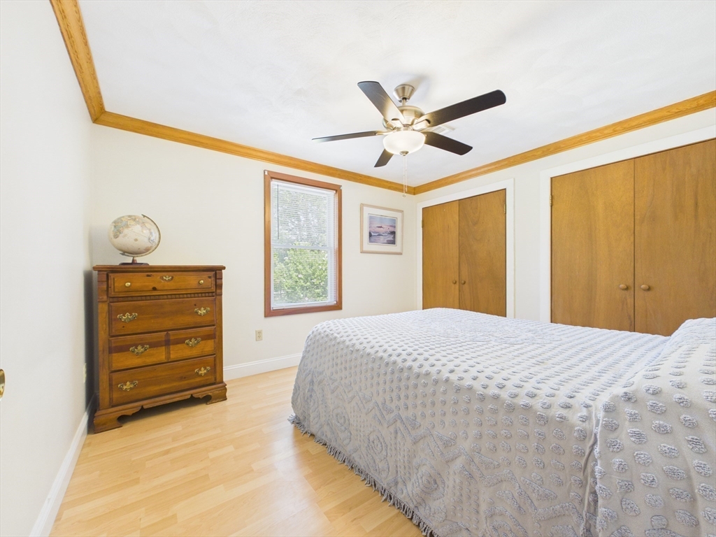 615 Taunton Ave Property Photo 17