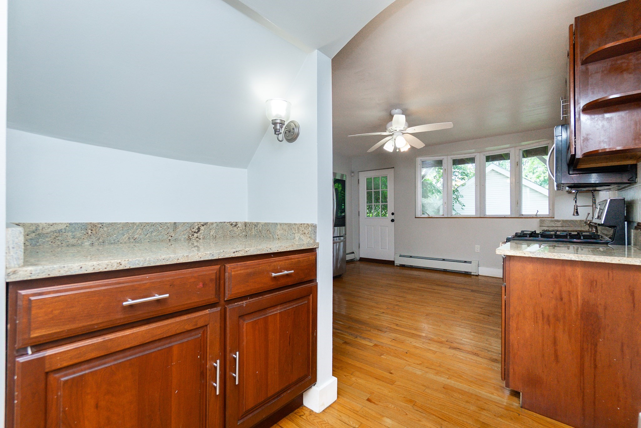 198 School # 1 Property Photo 14