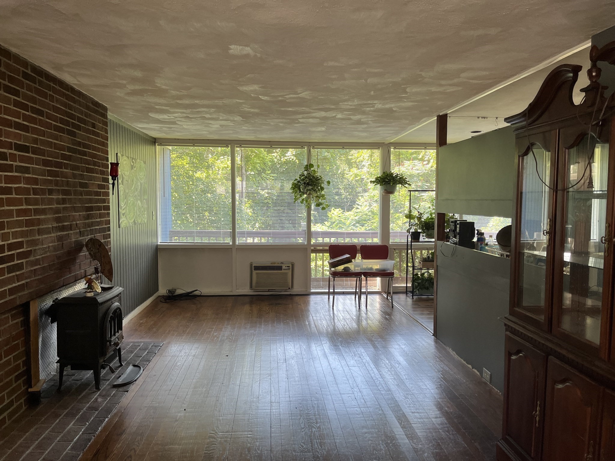 41 Iroquois Street Property Photo 3
