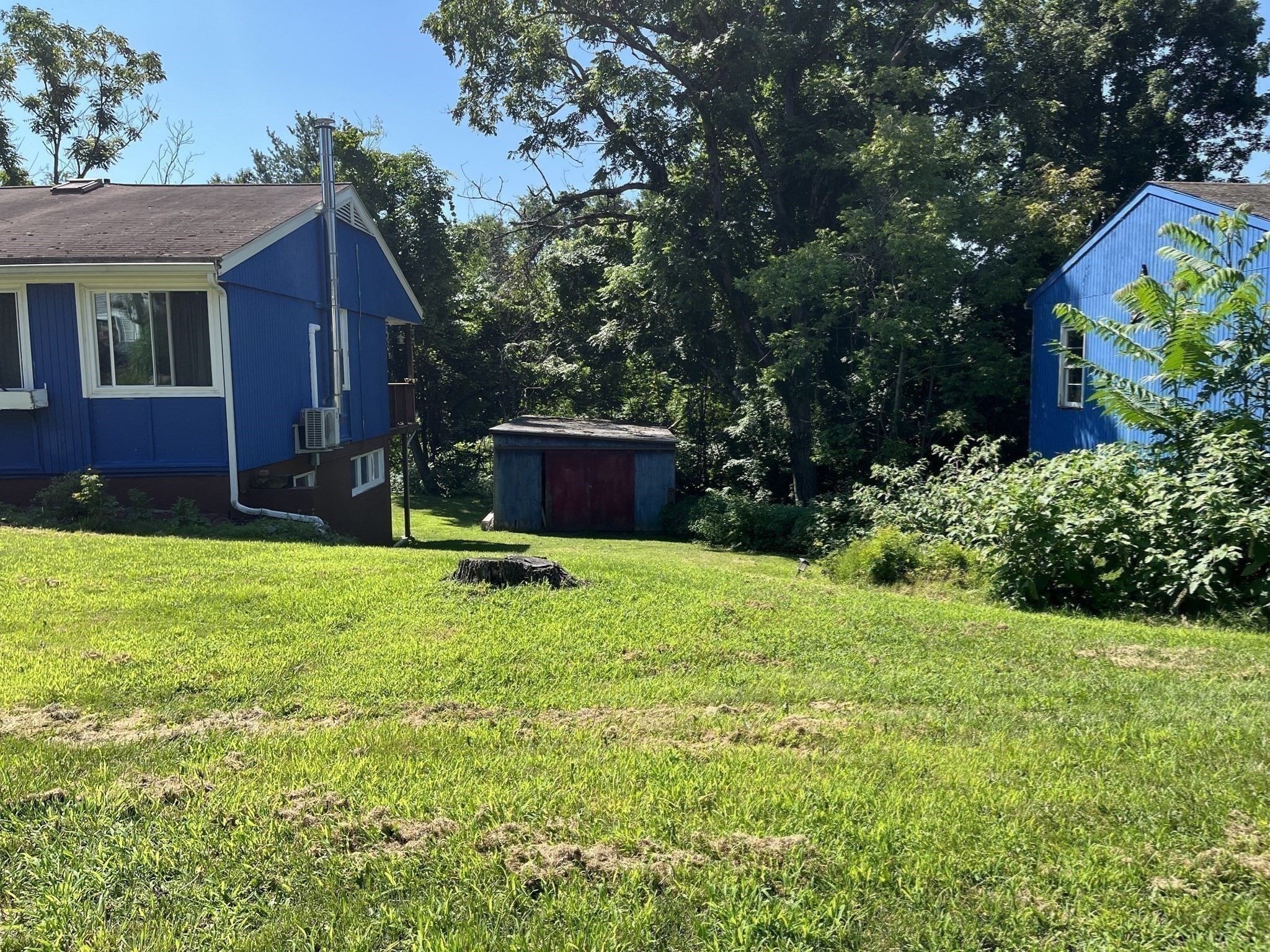 41 Iroquois Street Property Photo 39