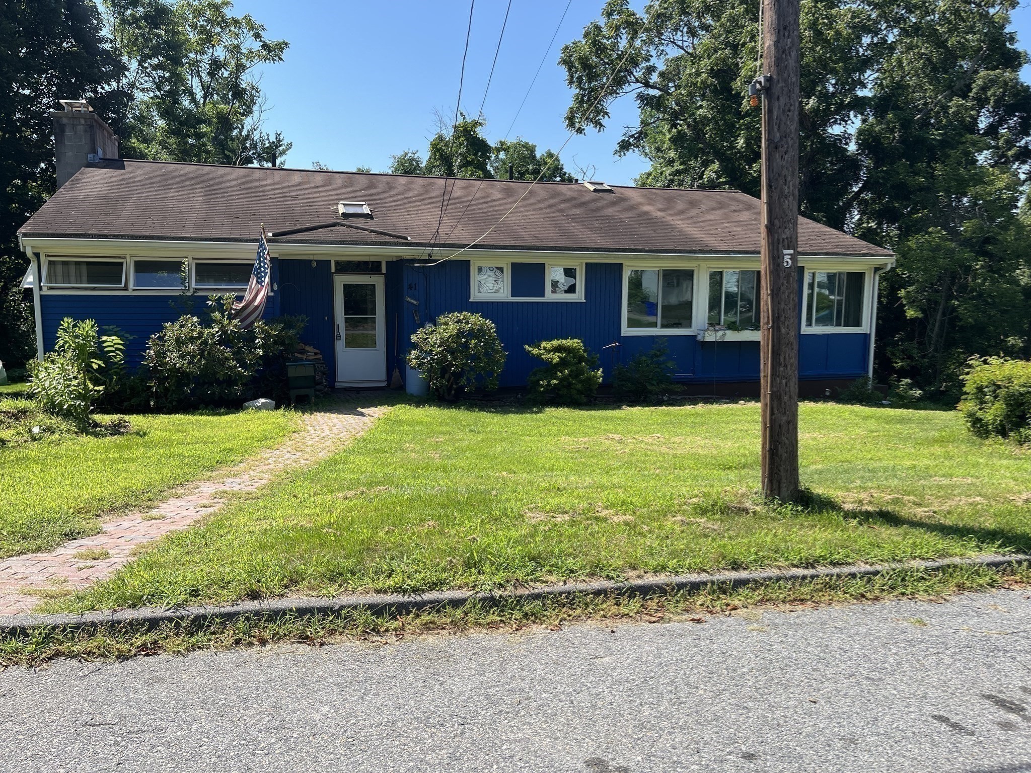 41 Iroquois Street Property Photo 41
