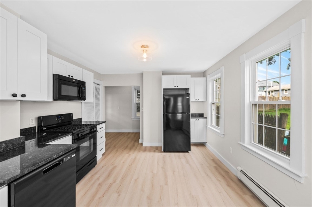 48 Franklin St Property Photo 6