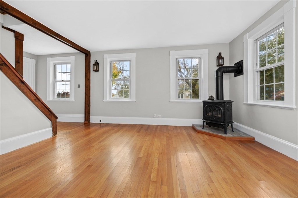48 Franklin St Property Photo 16