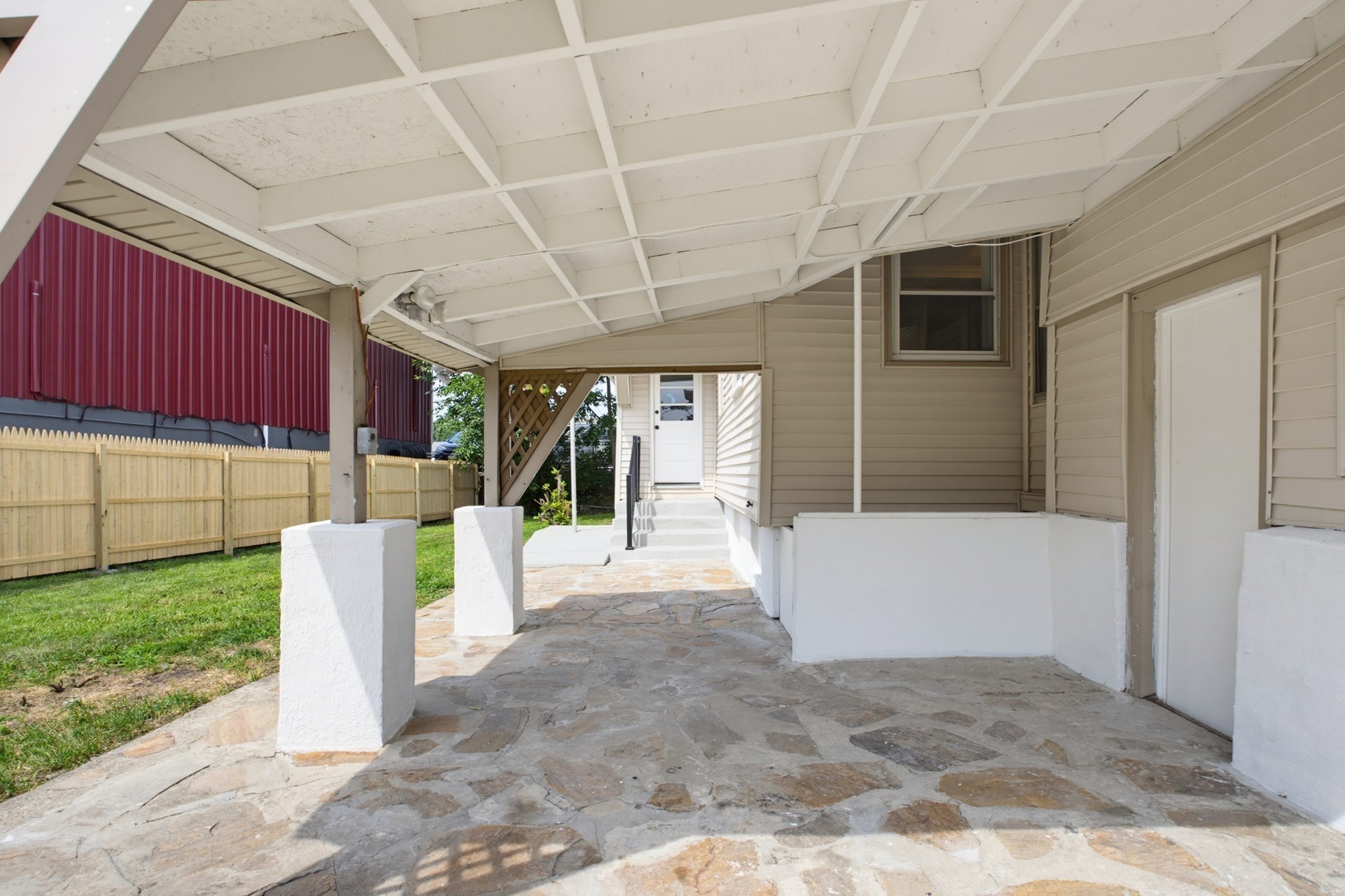 1 Railroad Ct Property Photo 28