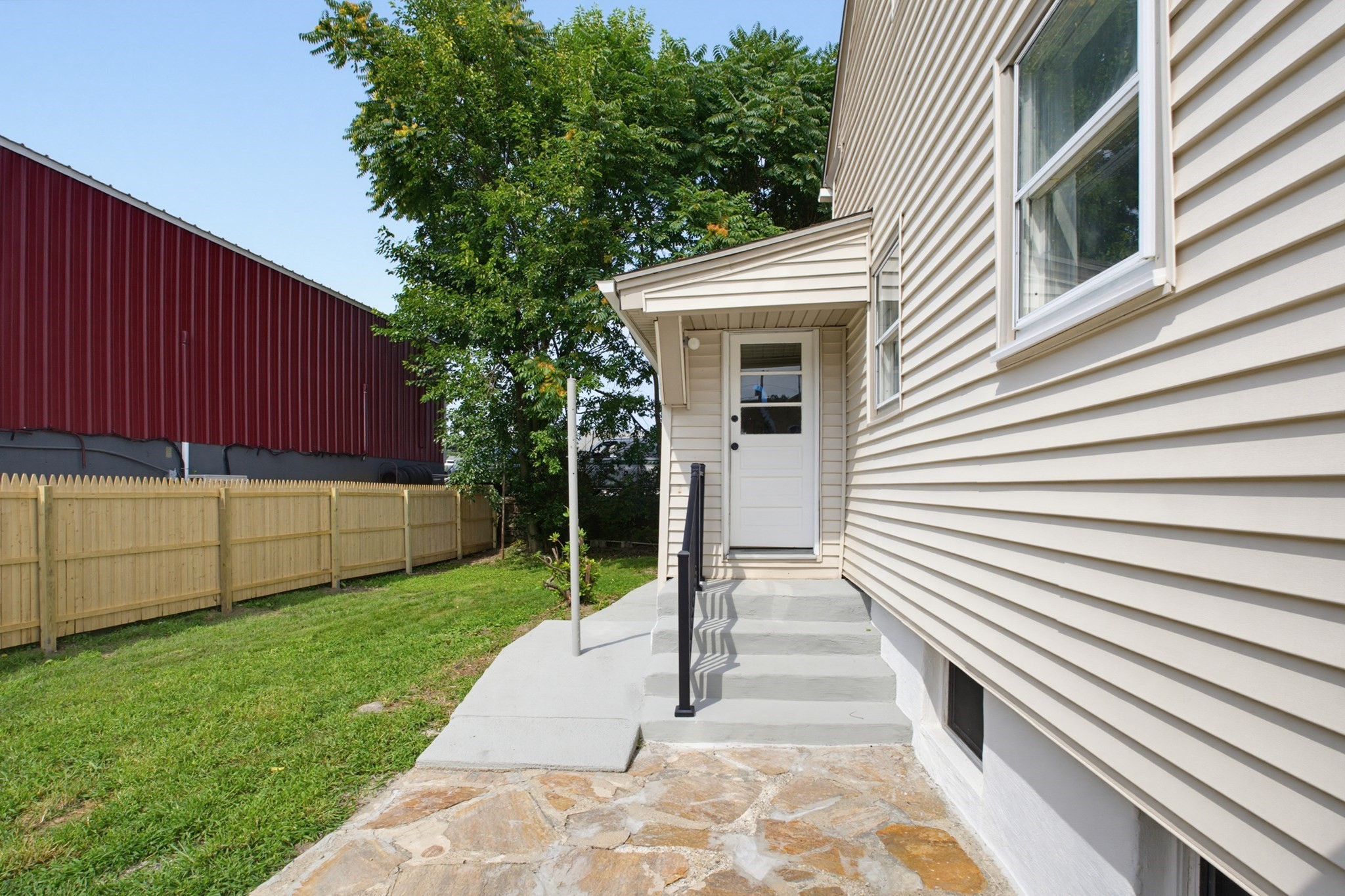1 Railroad Ct Property Photo 31