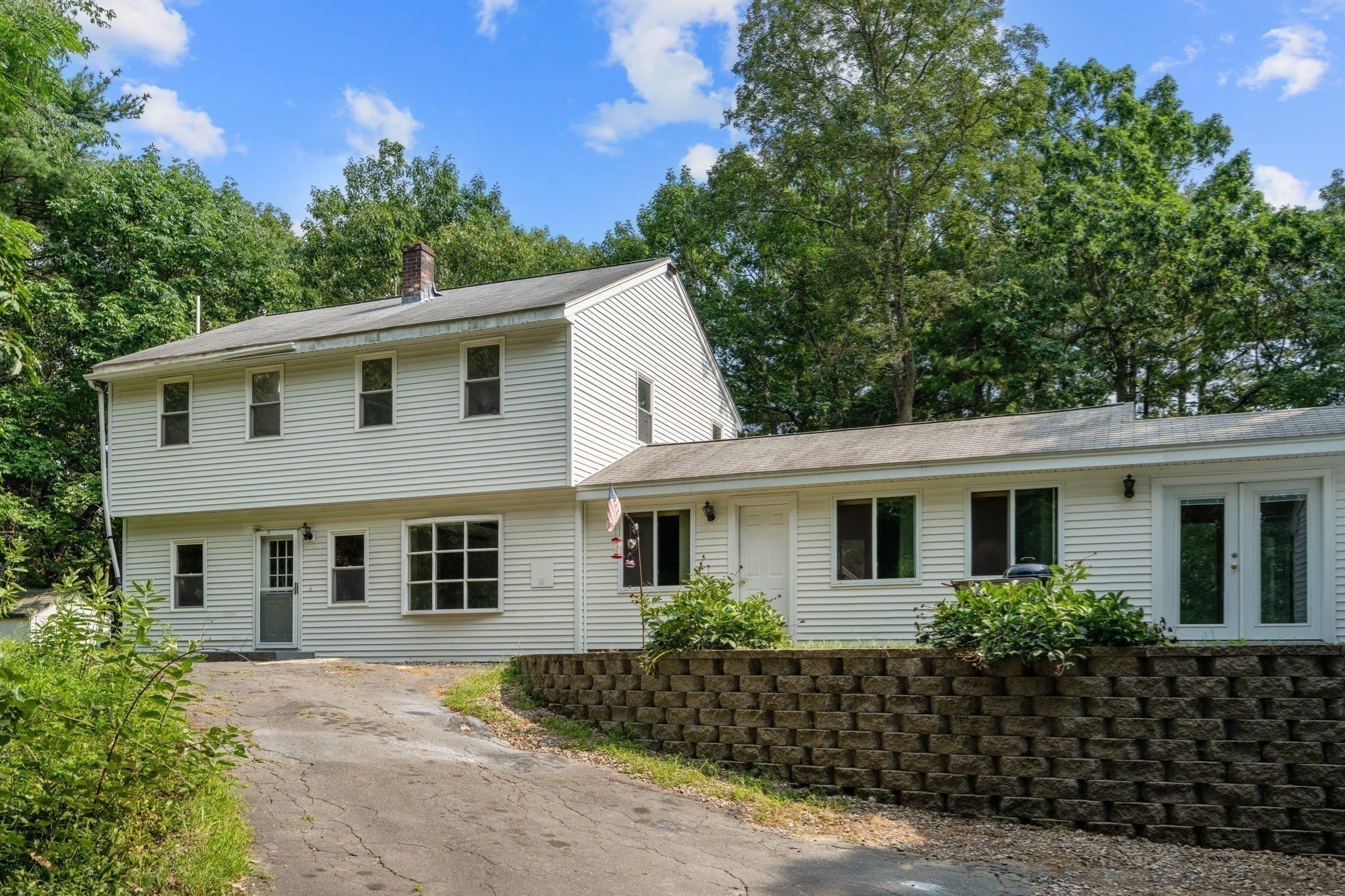 287 Haverhill St Property Photo 1