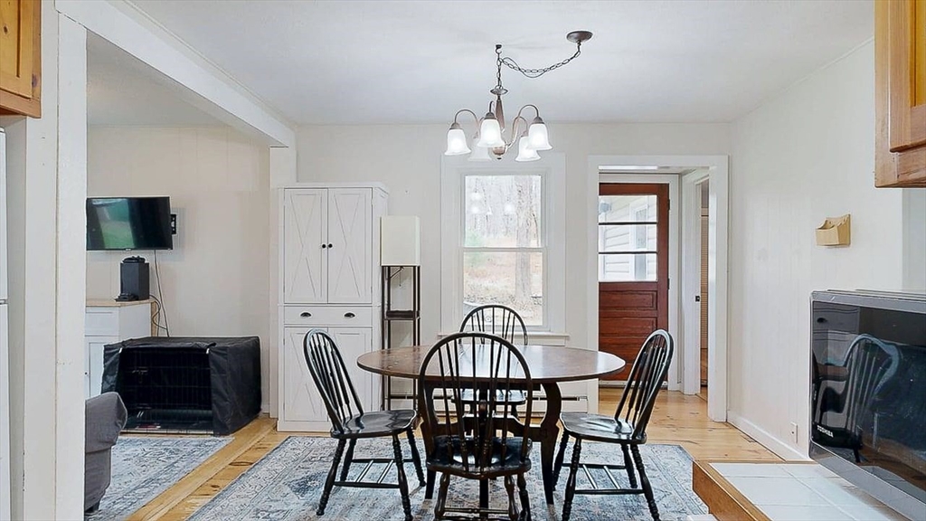 8 Juniper St Property Photo 3