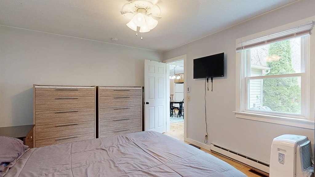 8 Juniper St Property Photo 16