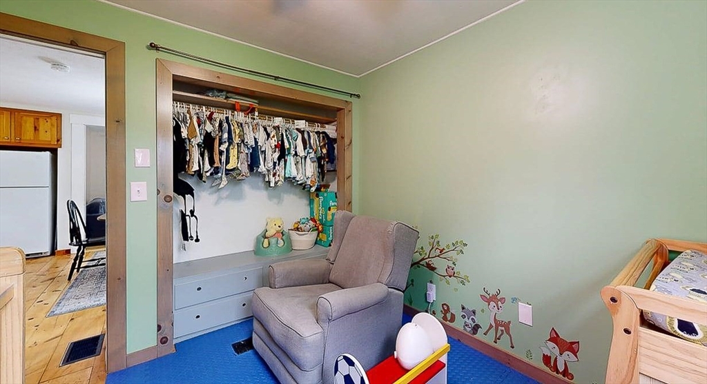 8 Juniper St Property Photo 18