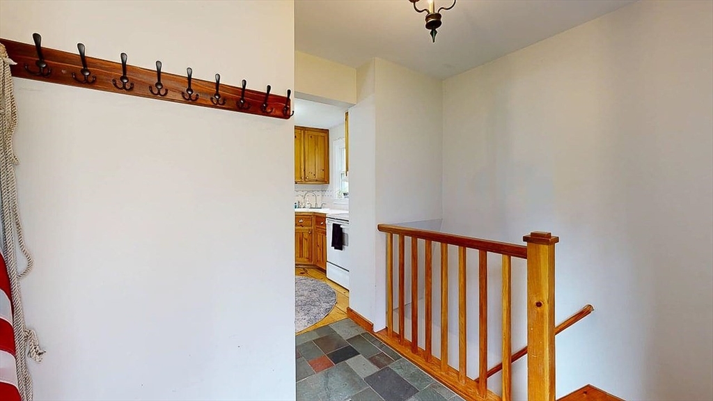 8 Juniper St Property Photo 27