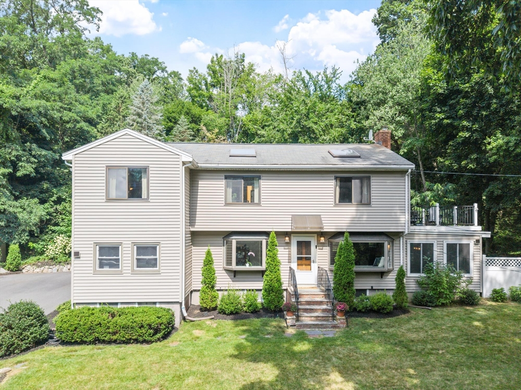 155 Winona St Property Photo 1