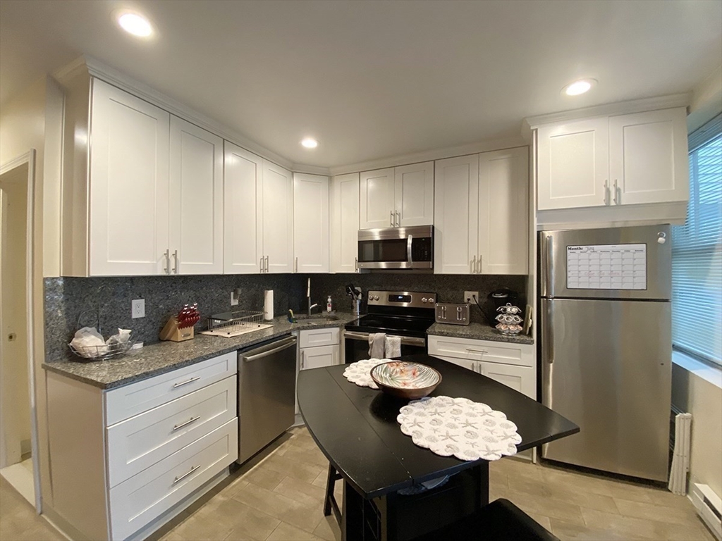 119 Cottage Street # 2R Property Photo 1