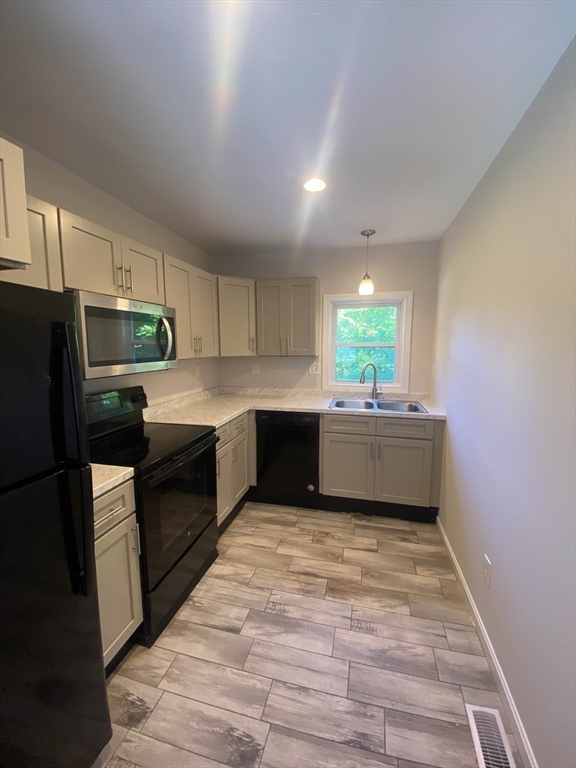 6 Carter Street Property Photo 14