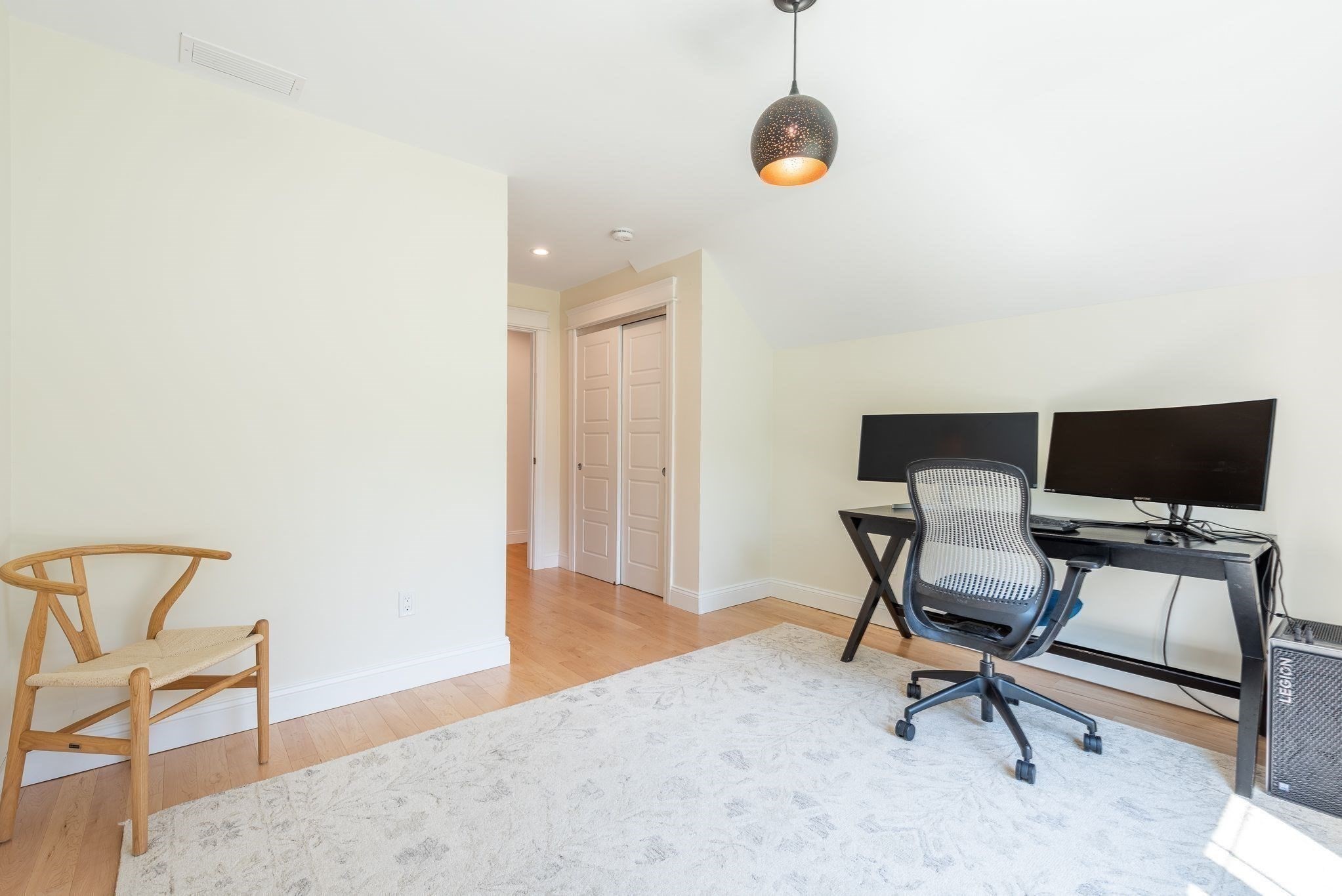 114 Lindenridge Property Photo 33