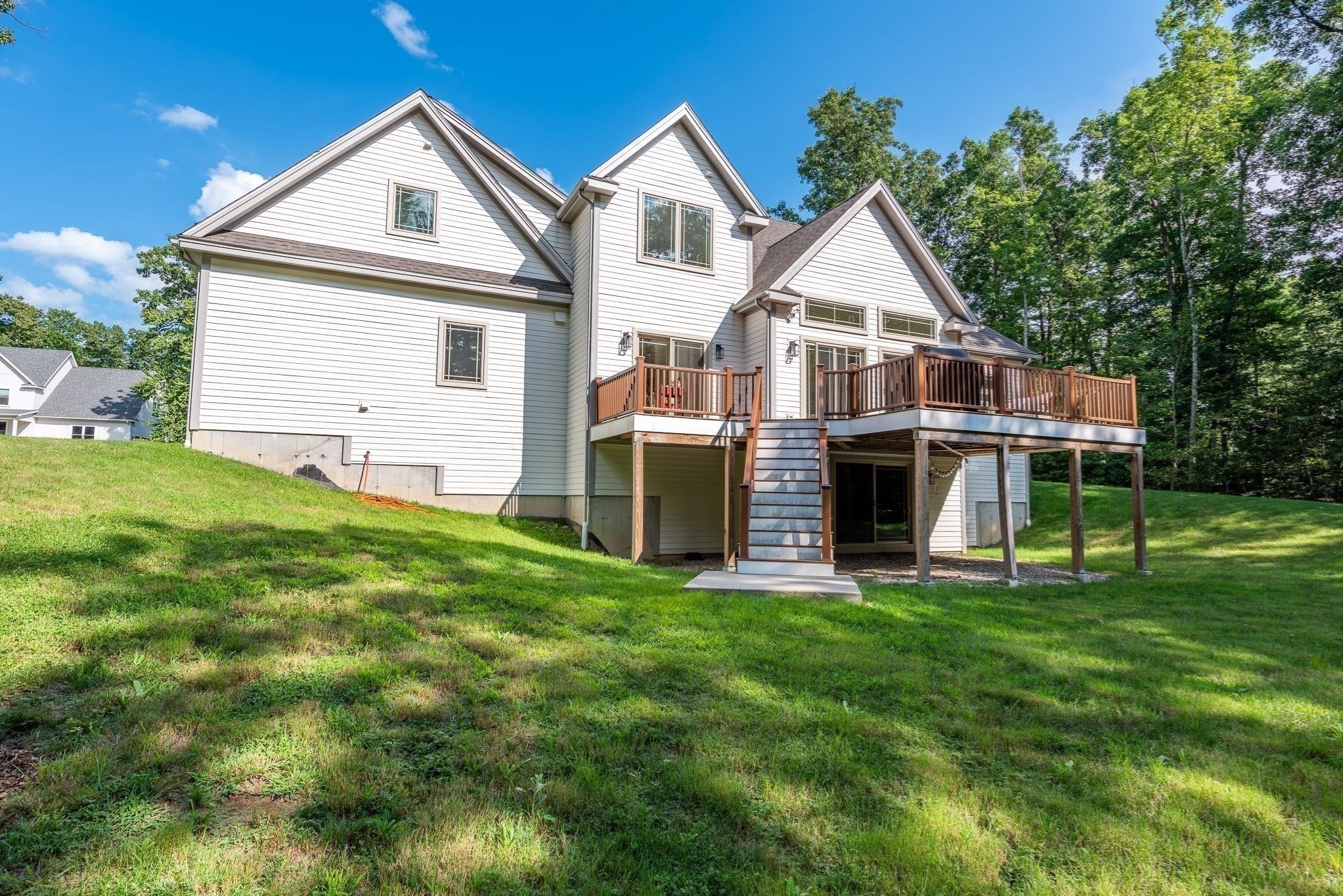114 Lindenridge Property Photo 42