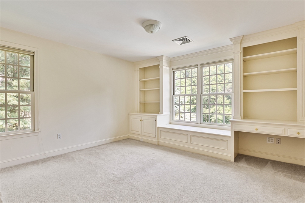 5 Wellington Way Property Photo 27