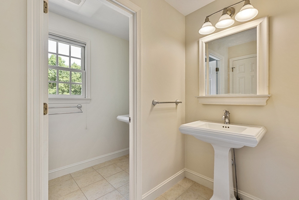 5 Wellington Way Property Photo 31