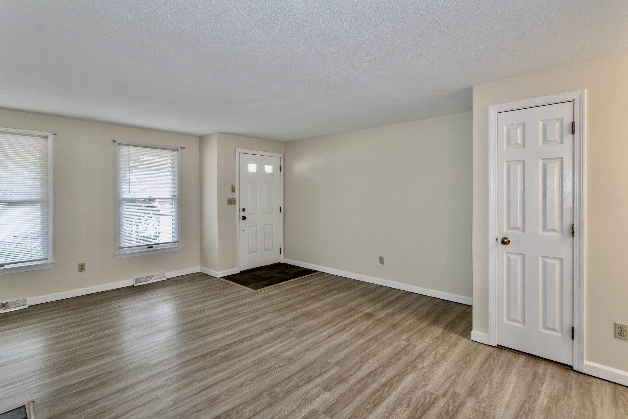 3 Mansion Woods Drive # G Property Photo 7