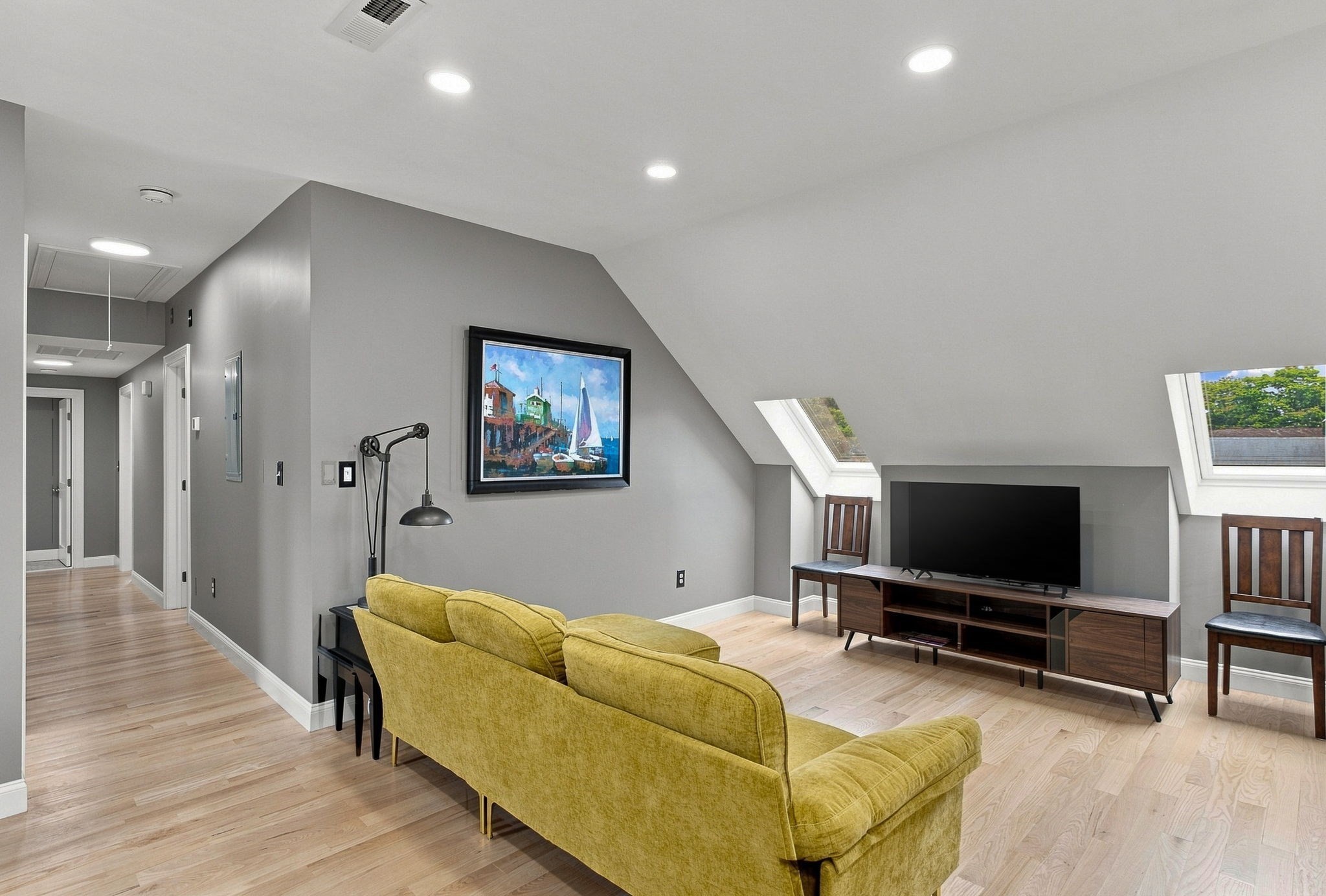 341 High # 3 Property Photo 11