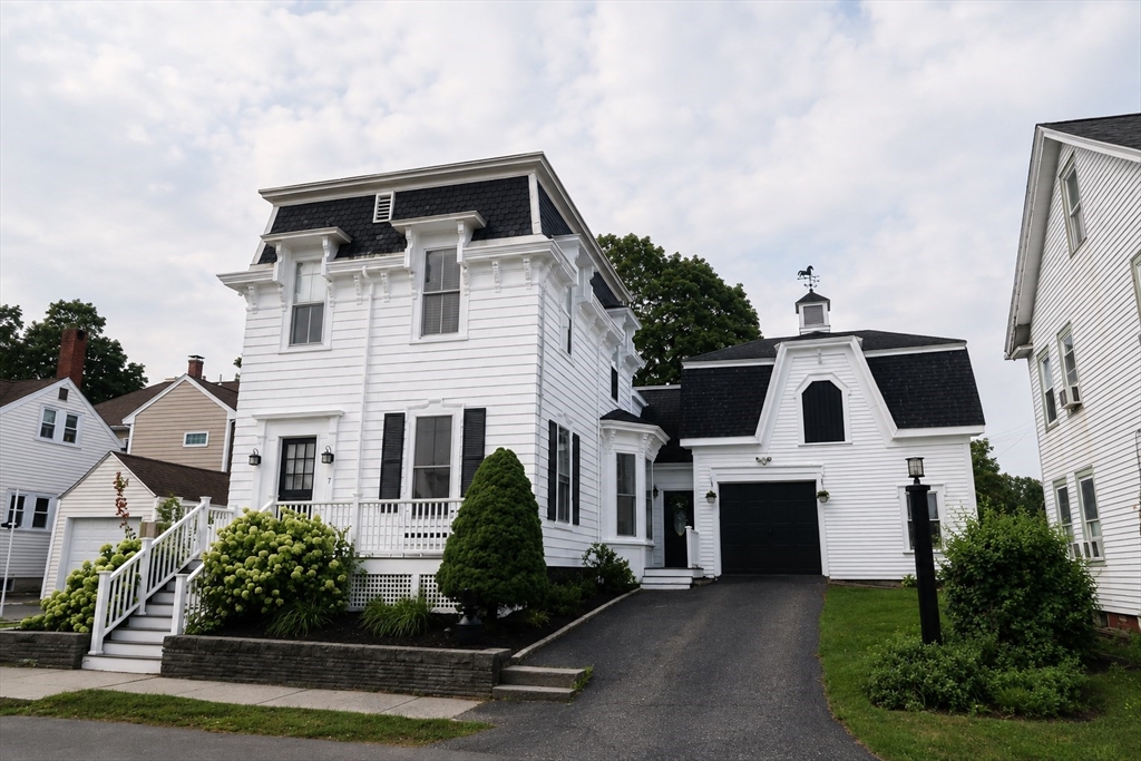 7 S.green St Property Photo 1