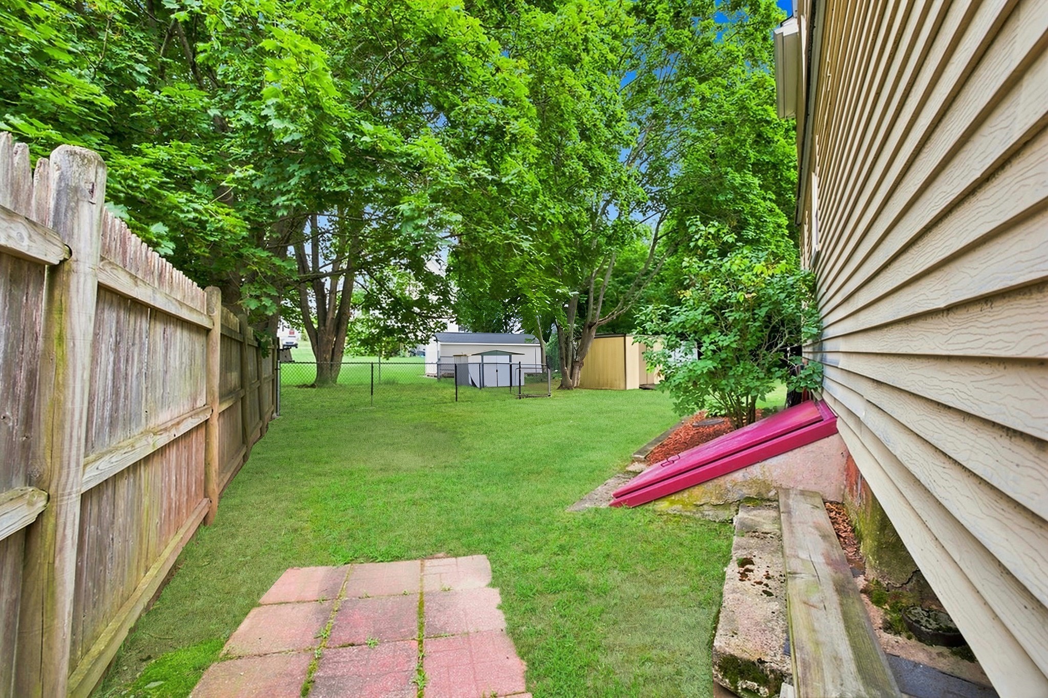 10 Sumner Ave Property Photo 26