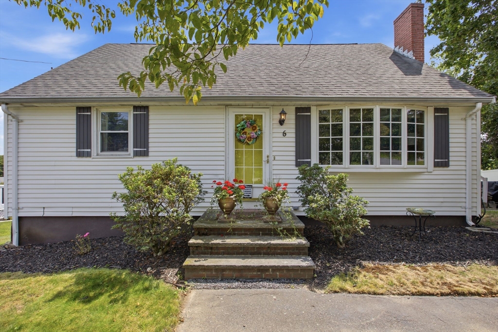 6 Locke Road Property Photo 1