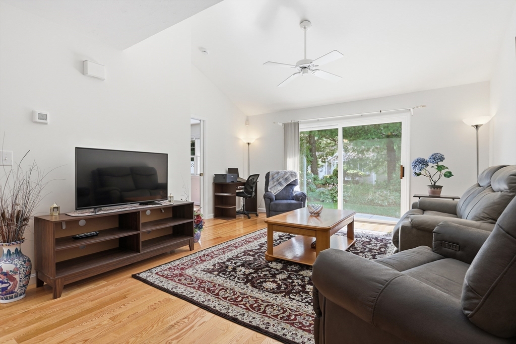 8 Stratton Drive # 8 Property Photo 17