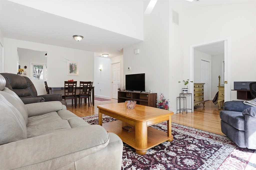 8 Stratton Drive # 8 Property Photo 19