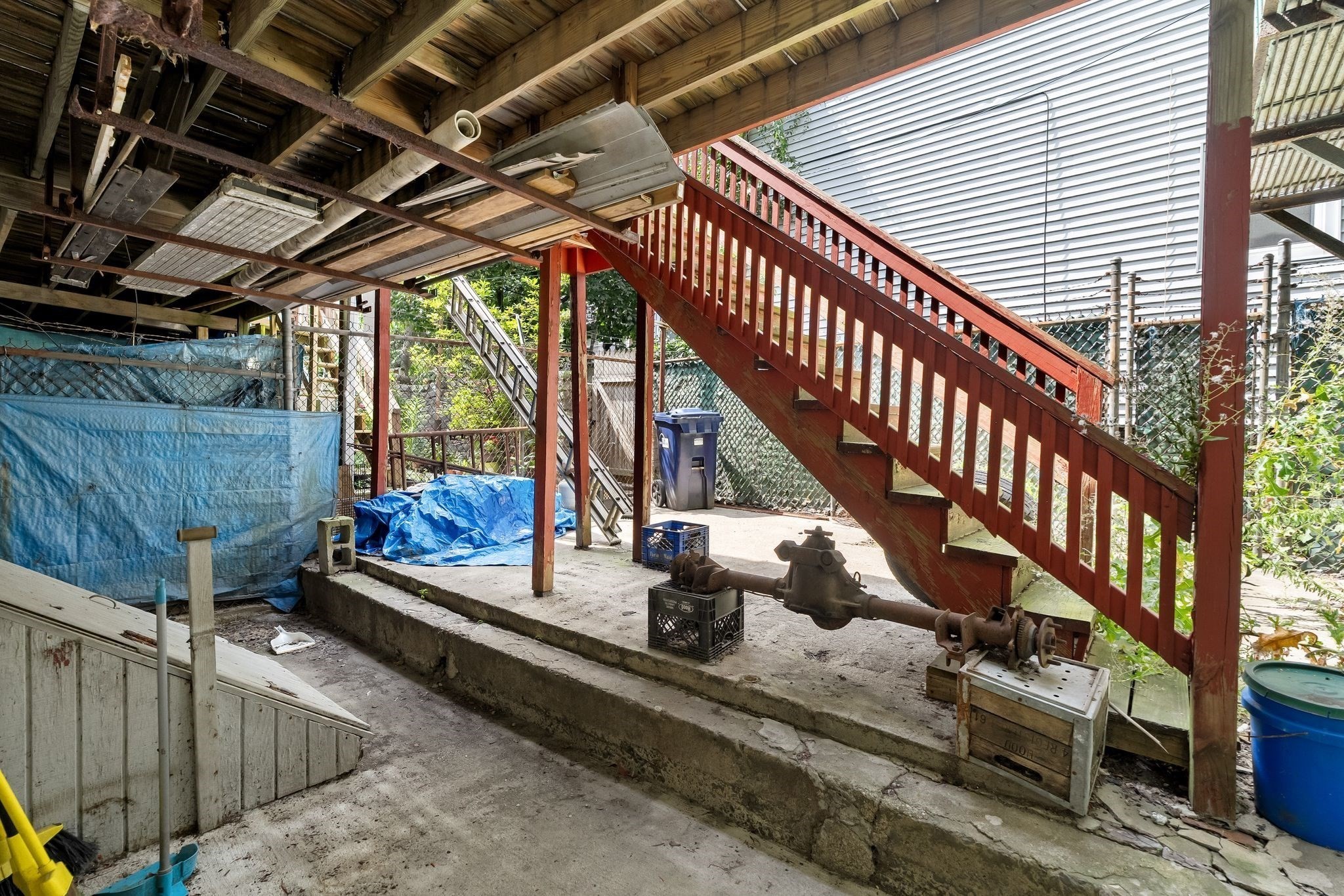 192 Lexington St Property Photo 35