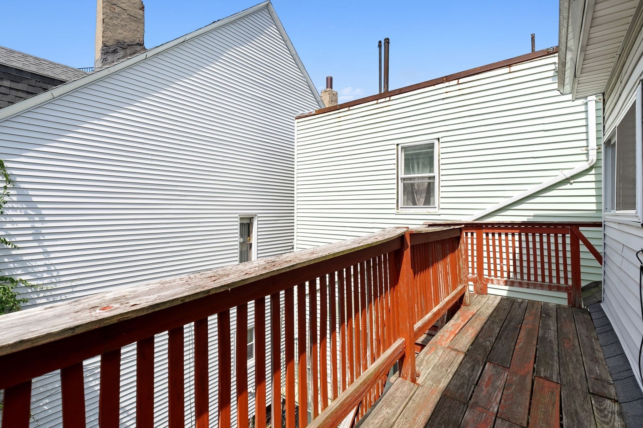 192 Lexington St Property Photo 38