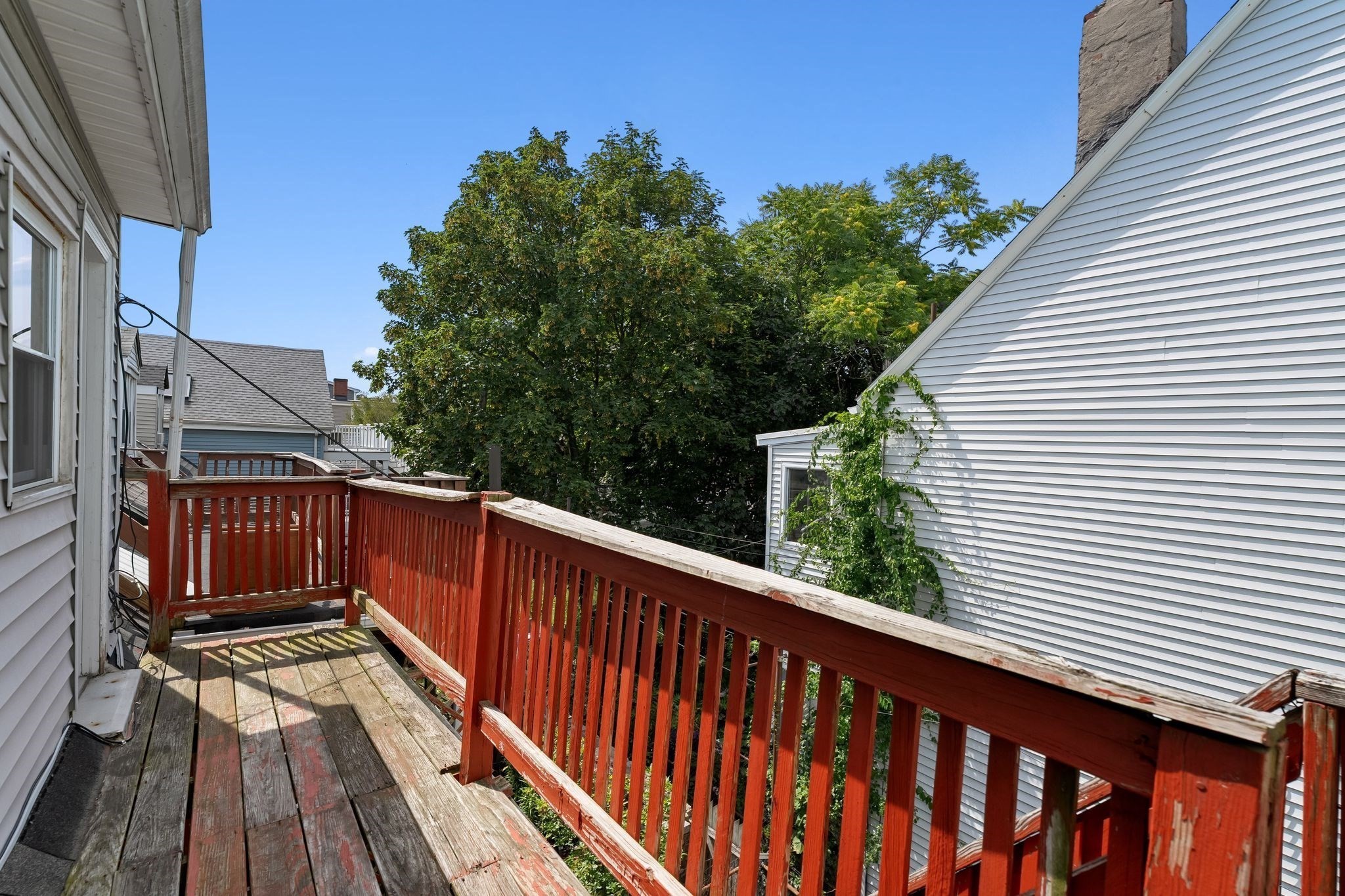 192 Lexington St Property Photo 39