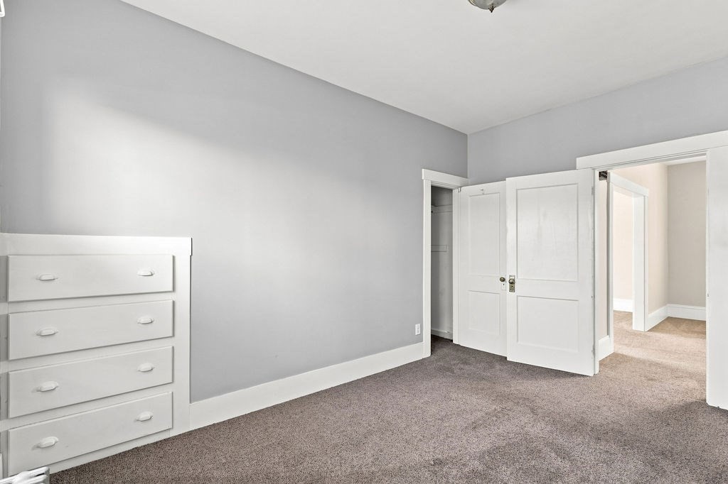 359-361 Brock Ave Property Photo 10