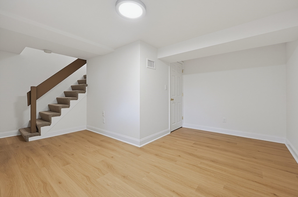 948 Belmont St # 948 Property Photo 22