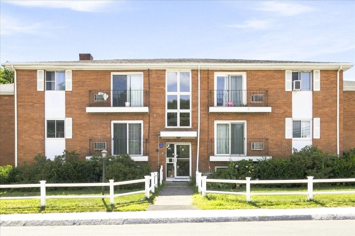 7 Endicott Street # 3 Property Photo 1
