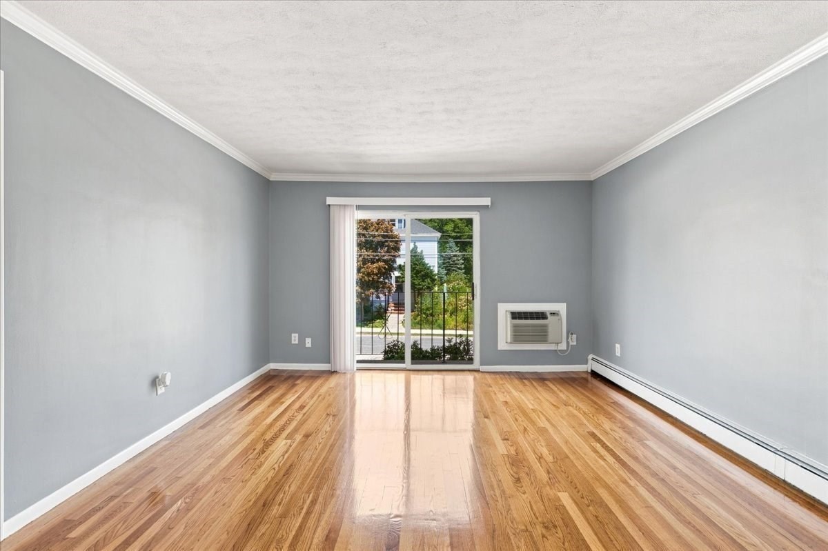 7 Endicott Street # 3 Property Photo 5