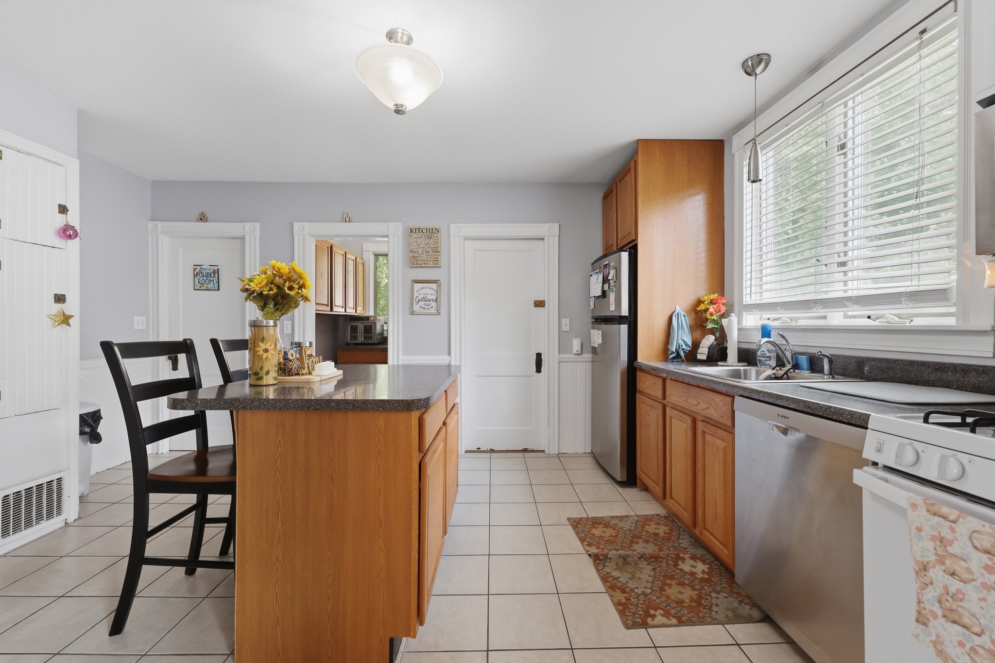 18-20 Endicott Street Property Photo 19