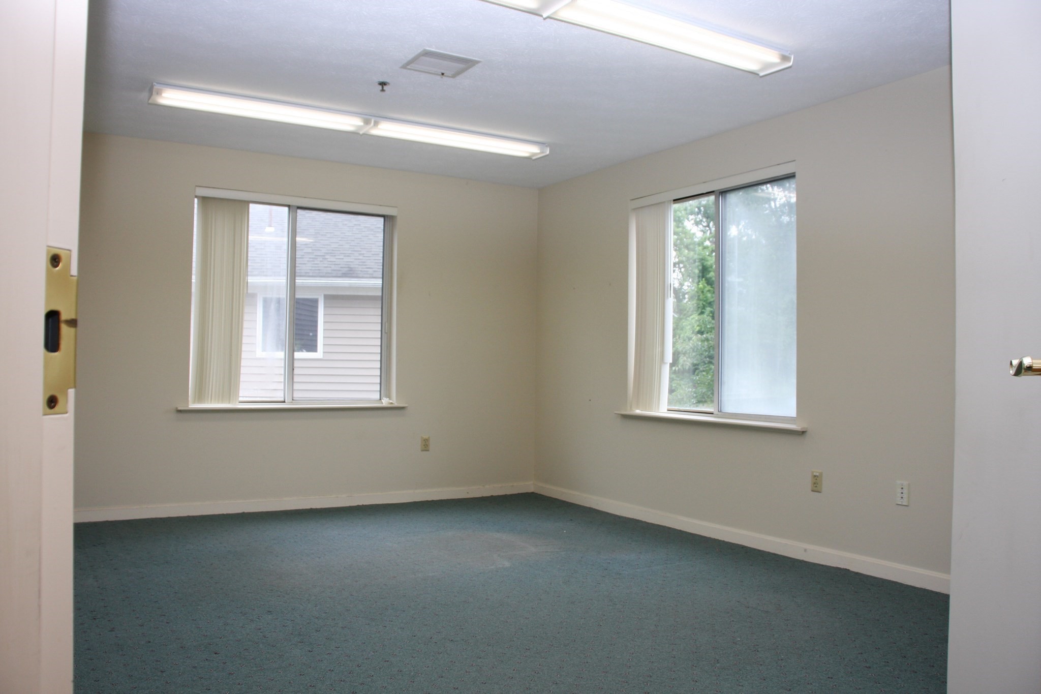 1565 Main St # 200 Property Photo 6