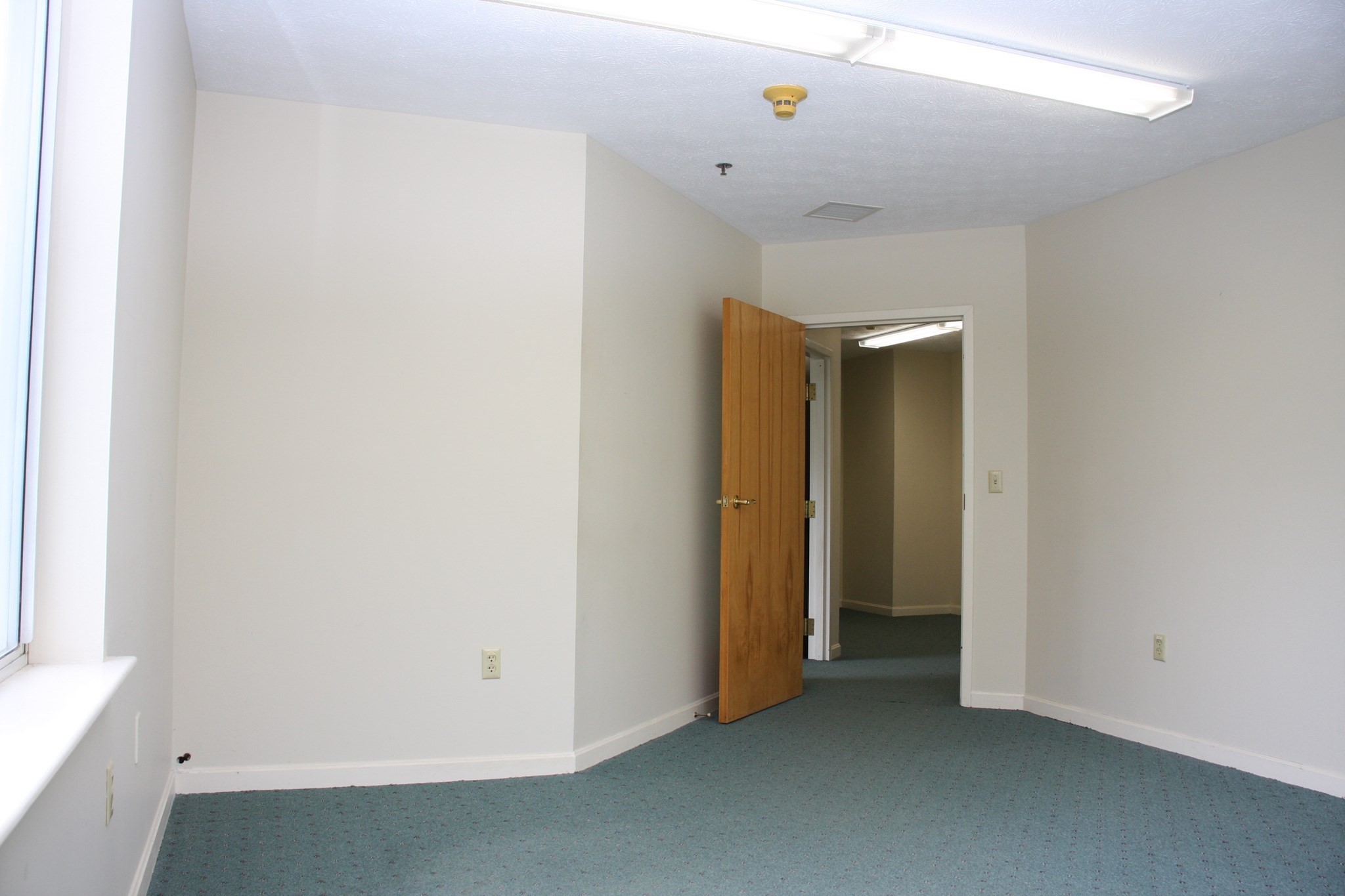 1565 Main St # 200 Property Photo 12